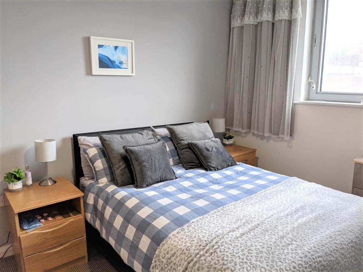 Large 3 Bedrooms In Liverpool City Centre, Free Parking Exterior photo